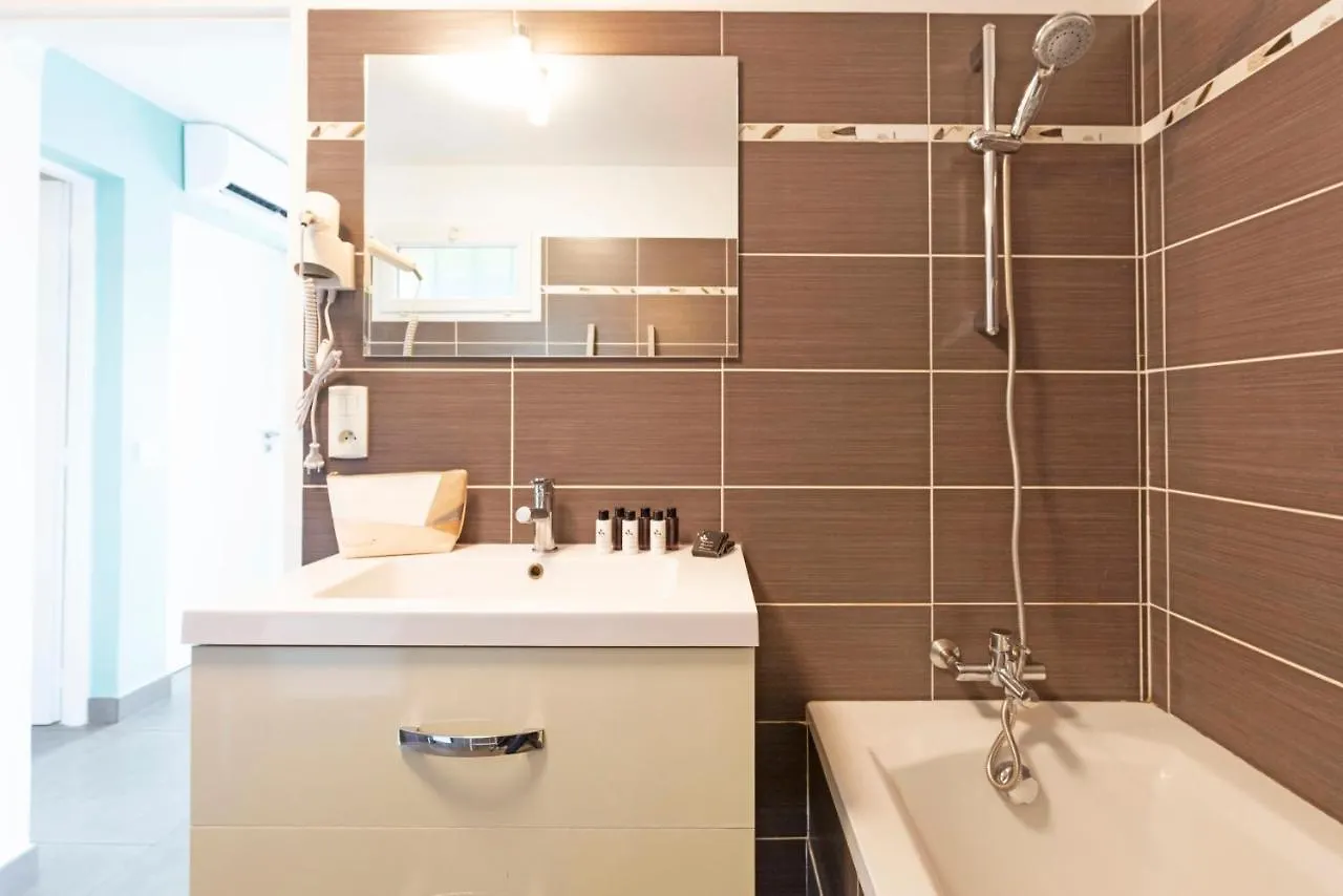 Select'Sohome - La Fossette - Appartement Pour 6 Personnes Avec Terrasse !- Fos-02 Le Lavandou