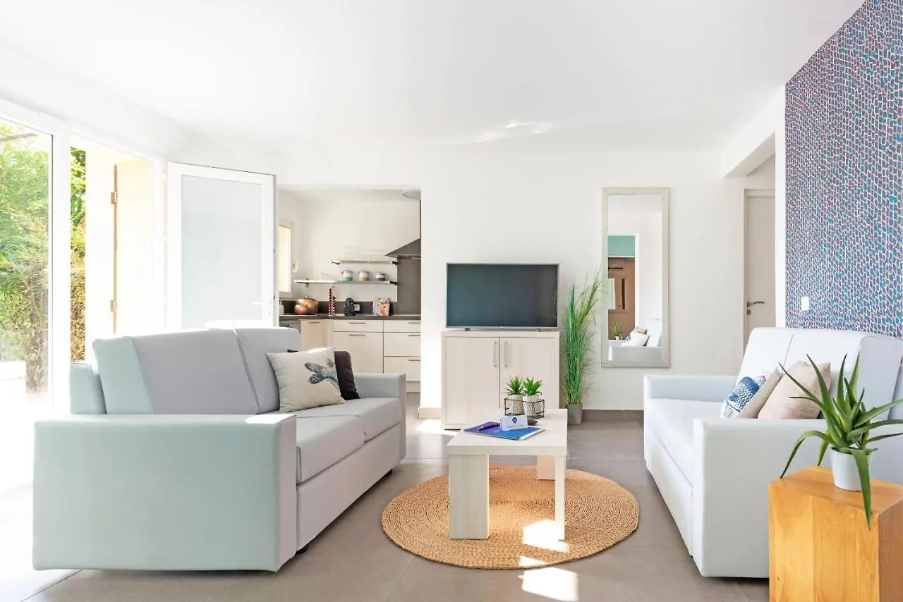 Select'Sohome - La Fossette - Appartement Pour 6 Personnes Avec Terrasse !- Fos-02 Le Lavandou 0*,