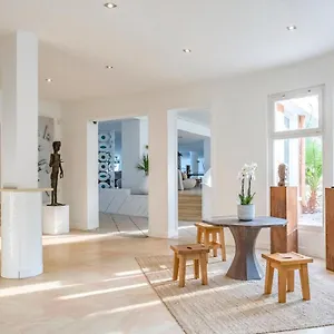 Surplage Cavaliere Hotel